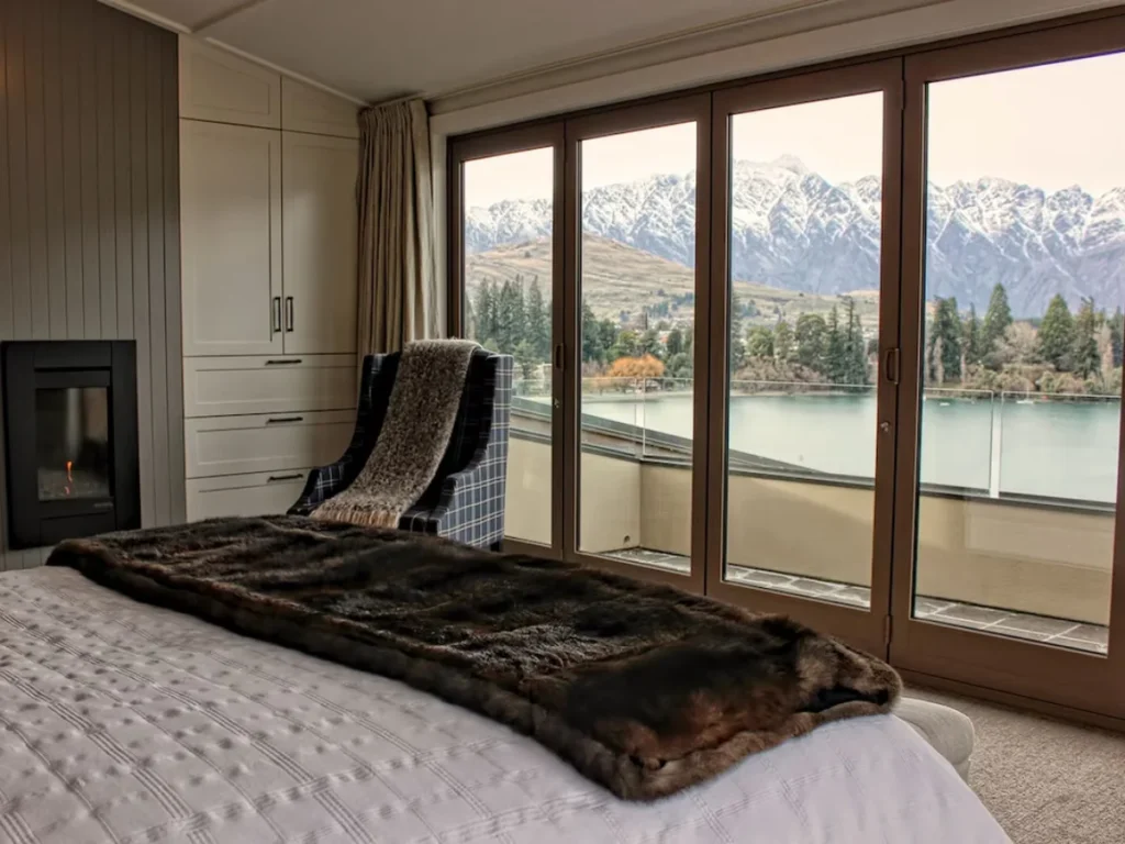 Honeymoon NZ Eichardt's Private Hotel