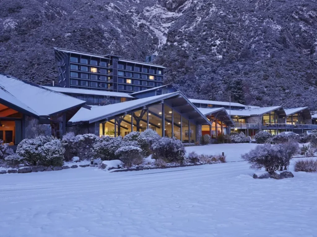 Honeymoon NZ The Hermitage Hotel Mount Cook